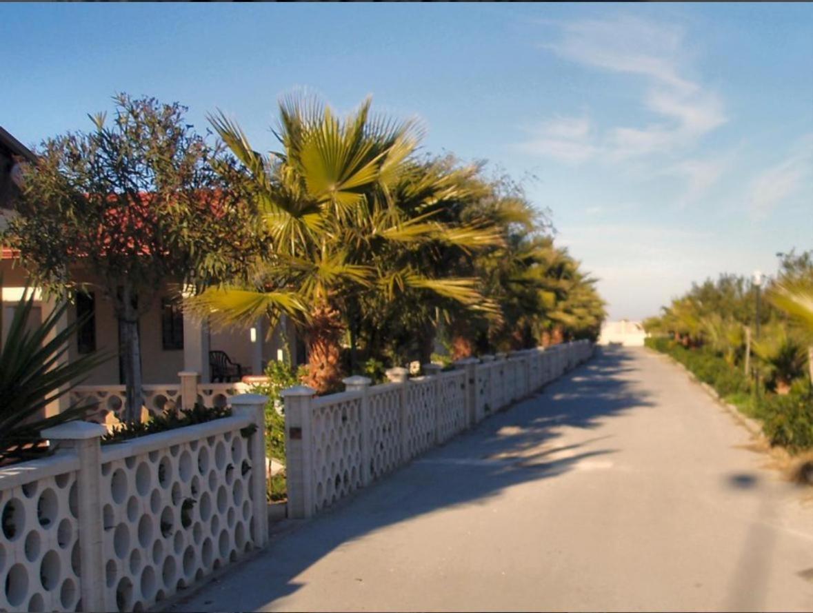 Villaggio Turistico La Baia Degli Angeli Margherita Di Savoia Eksteriør bilde